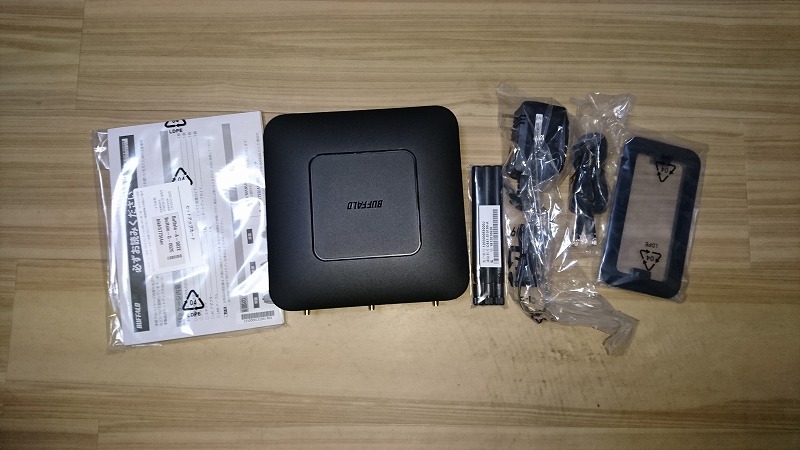 BUFFALOルーター　内容物