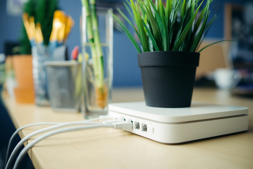 モデムとルーターの違いを初心者にわかるように解説